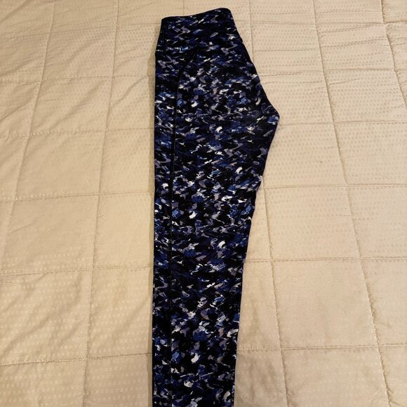 Fabletics, Define PowerHold High-Waisted Legging 78 Bright Blue Painted Camo Pri - Picture 2 of 5